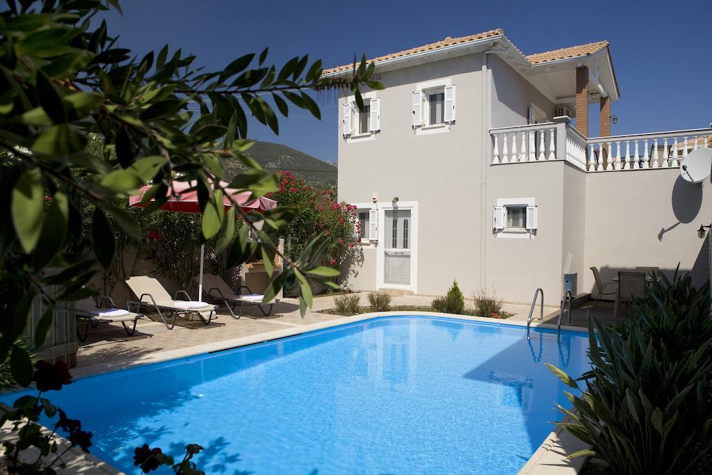 Le Torri Villas By Nidri Holiday Villas Exterior photo